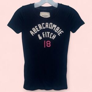 EUC Abercrombie & Fitch Y2K Slim Fit Short Sleeve T-Shirt, Size Women’s XS